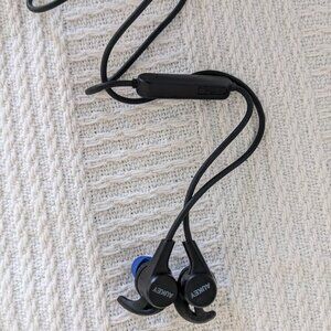 Aukey Magnetic Earbuds